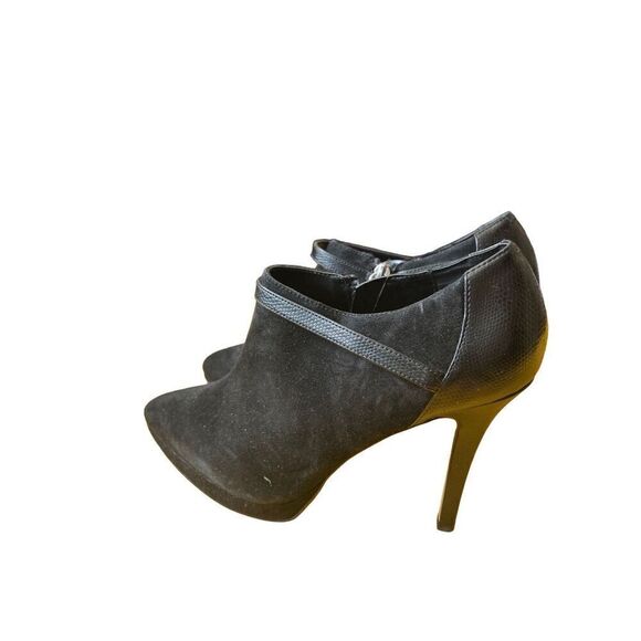 WHITE HOUSE BLACK MARKET ADDYSON SUEDE LEATHER HIGH HEEL ANKLE BOOTS BOOTIES - Picture 3 of 8